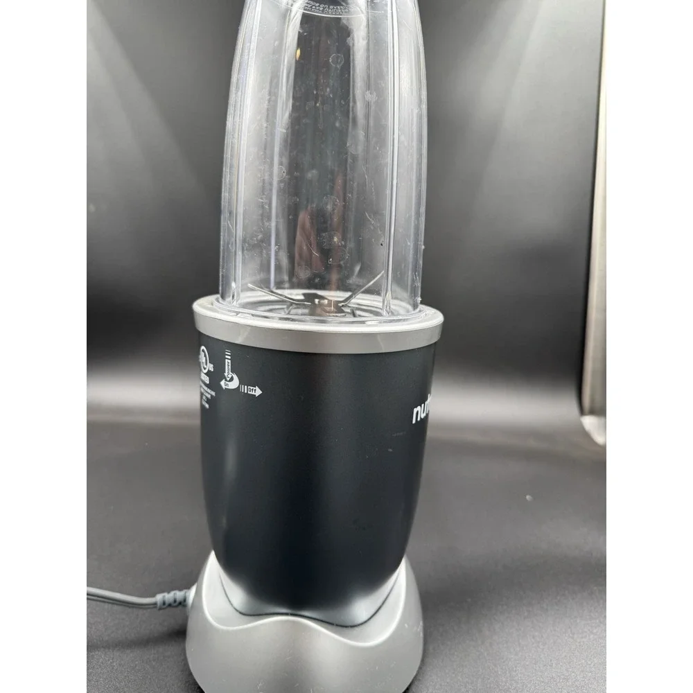Nutribullet Blender Mixer NB-WL088D-02 Pre-owned Used Silver Clear Cup